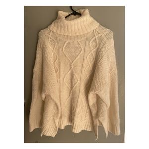 Aerie Cream/ White Turtle Neck